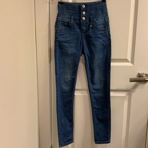 Only high rise jeans 27